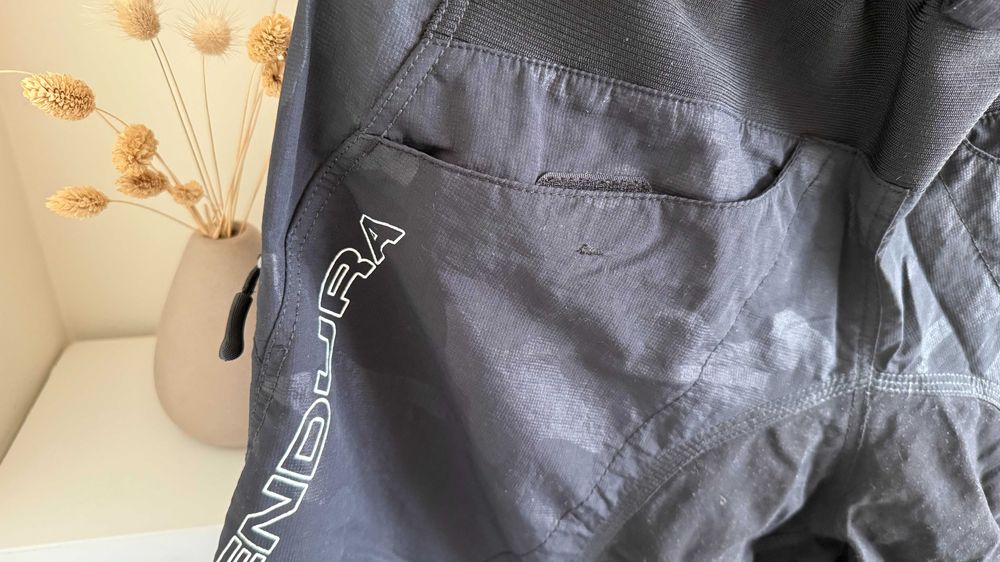 Endura Singletrack Shorts with Shell, Dark Gray64283893526403121