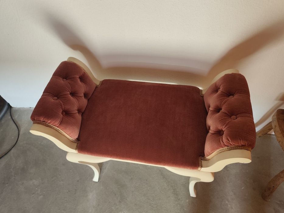 Banco ou banqueta antiga para venda