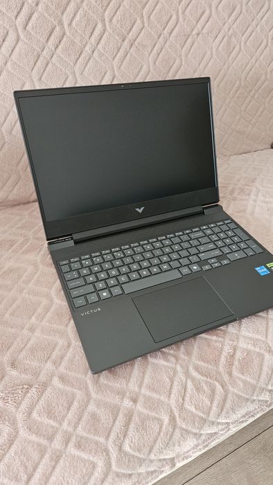 Laptop Hp Victus 15 i 5  ( 13 gen )