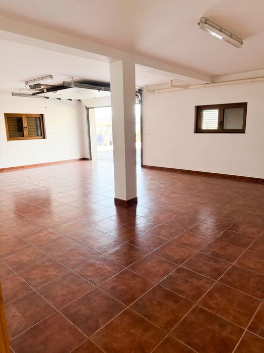 Moradia T4, Casa Moderna c/ Garagem, Jardim, Painéis Solares e Vinha / Próxima da UTAD, Vista deslumbrante.