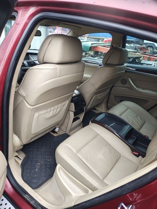 BMW X6 uszkodzony