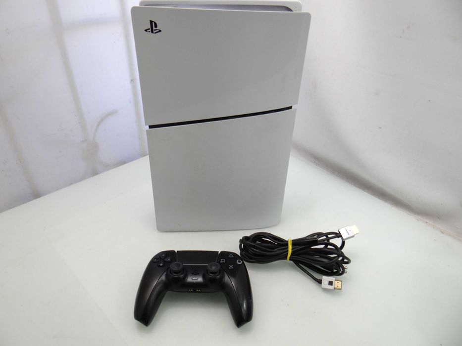 PS 5 Slim 1TB / Eko Komis