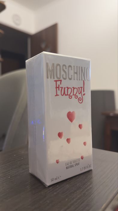 парфюм жіночій Moschino Funny