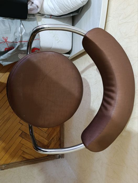 Высокие, барные стулья (3шт)