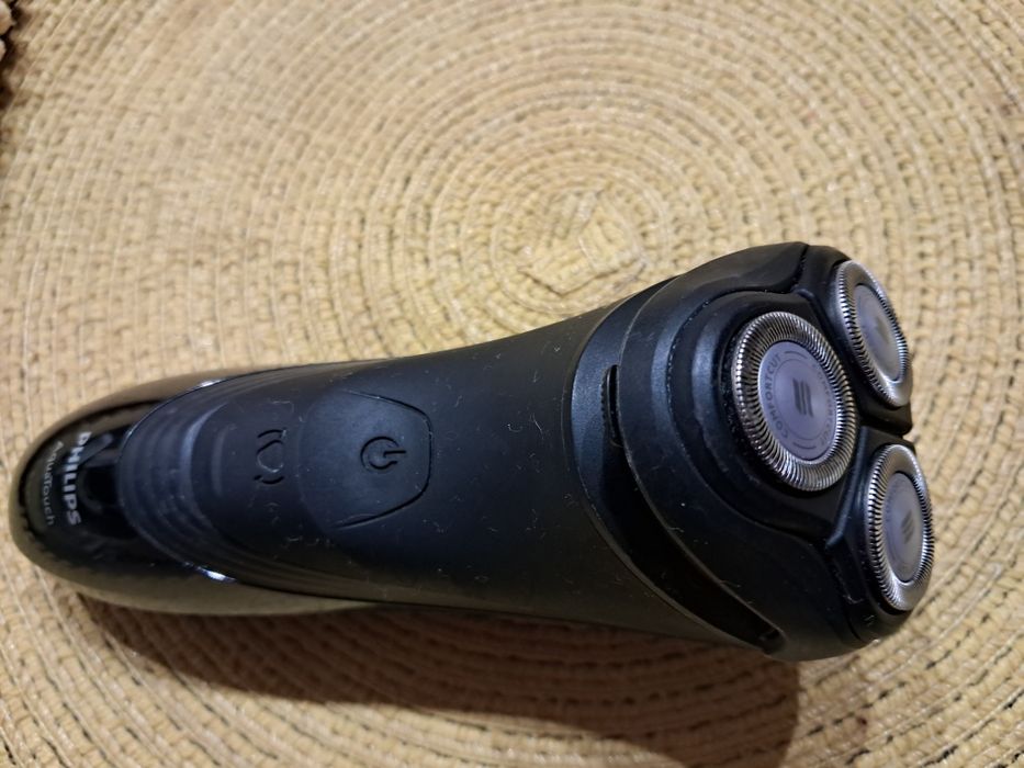 Бритва для бороди Philips