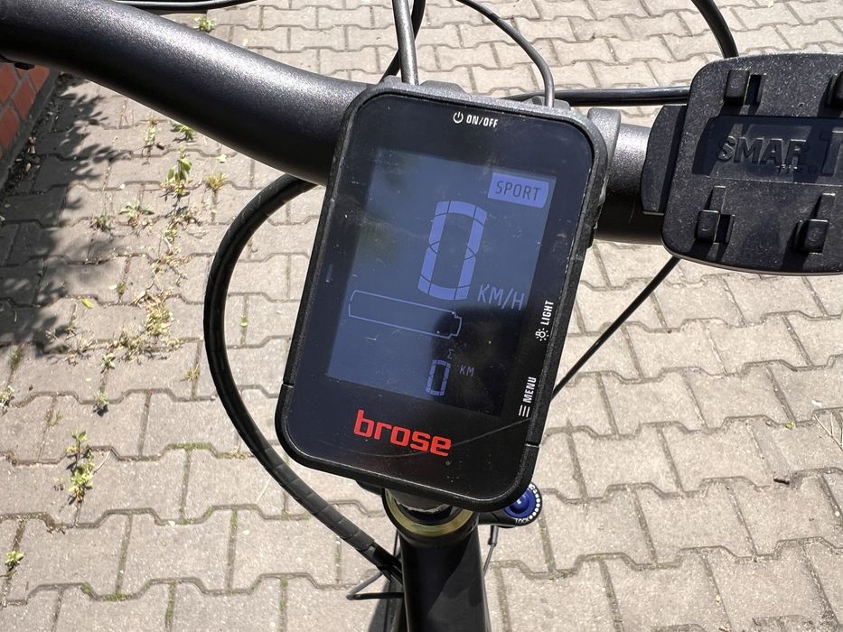 Rower elektryczny BULLS 36V 650WH z silnikiem centralnym BROSE / do naprawy!