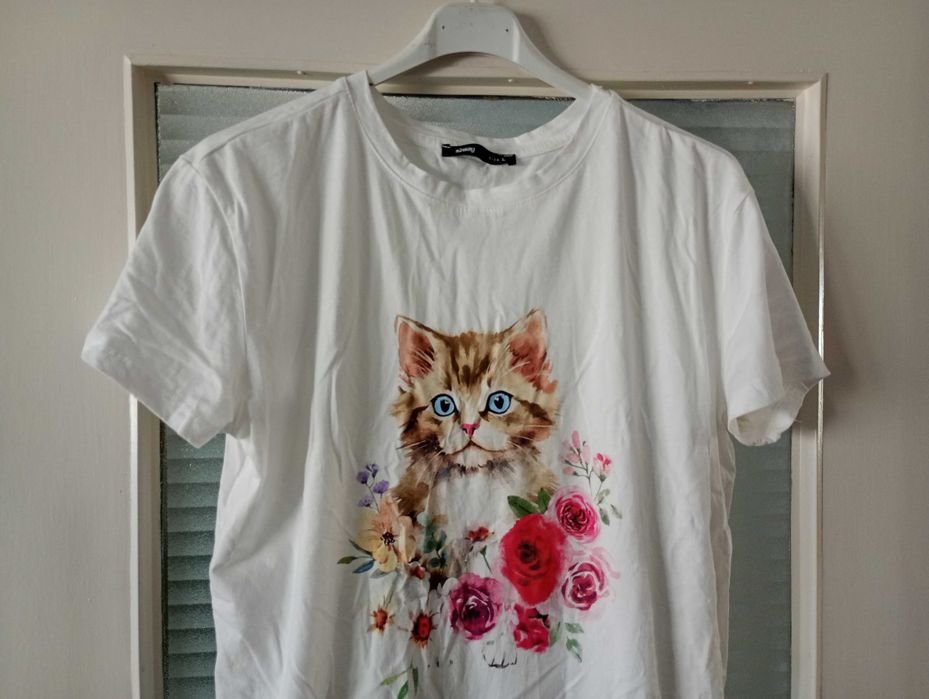 Tshirt z kotem,wiosenny, rozmiar L, sinsay