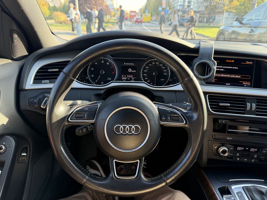 Продам Audi A4 B8