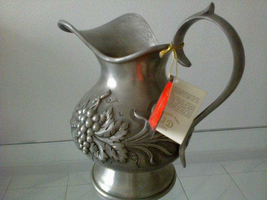 Pote trabalhado de estanho 95%