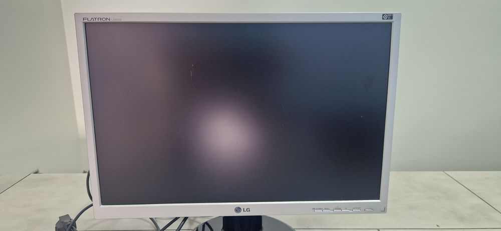 Monitor LG L225WS
