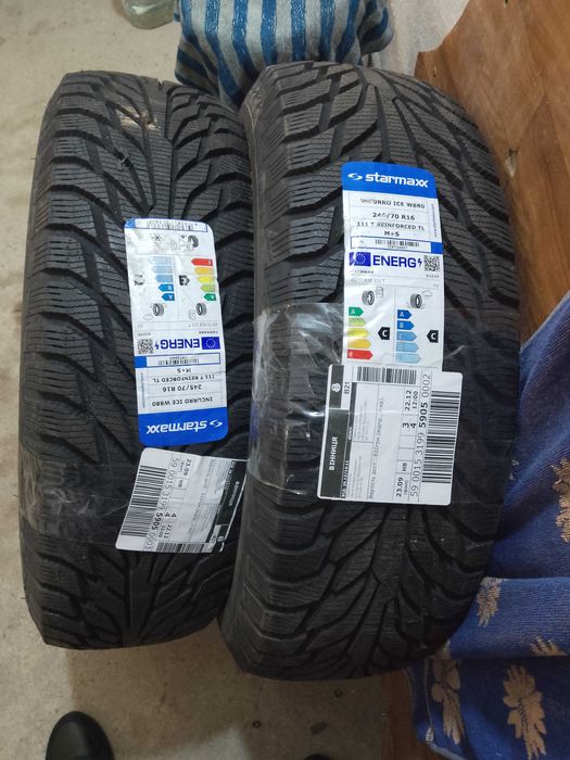 Продам зимові шини 245/70R16