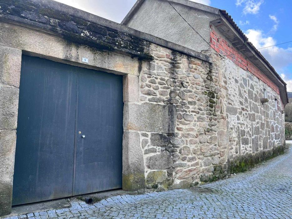 Moradia para restauro - Boticas