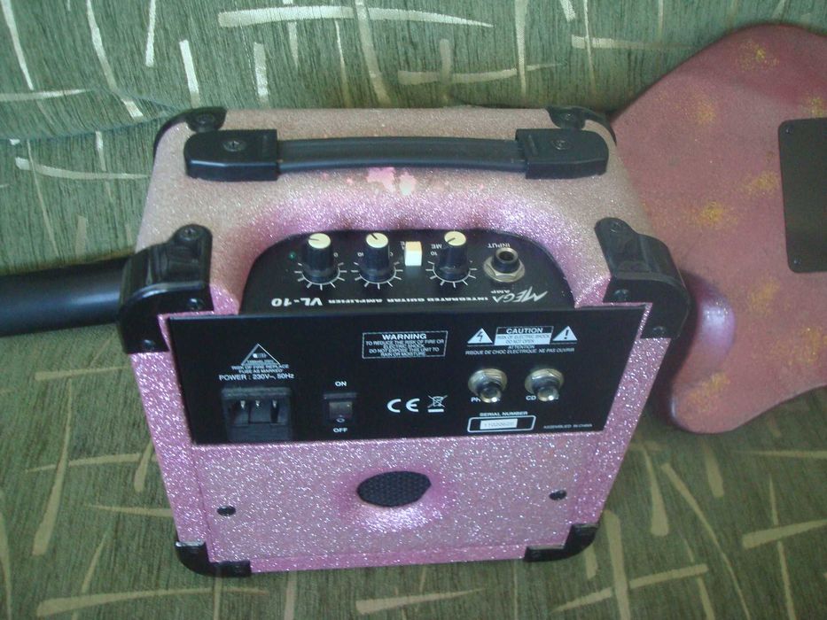 Продам электрогитару