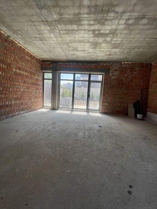 Стильний та сучасний. Котедж в закритому комплексі.