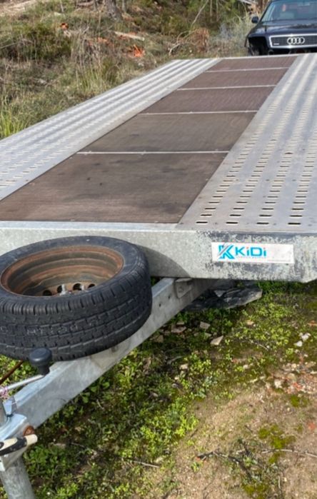 Atrelado reboque estrado porta carros