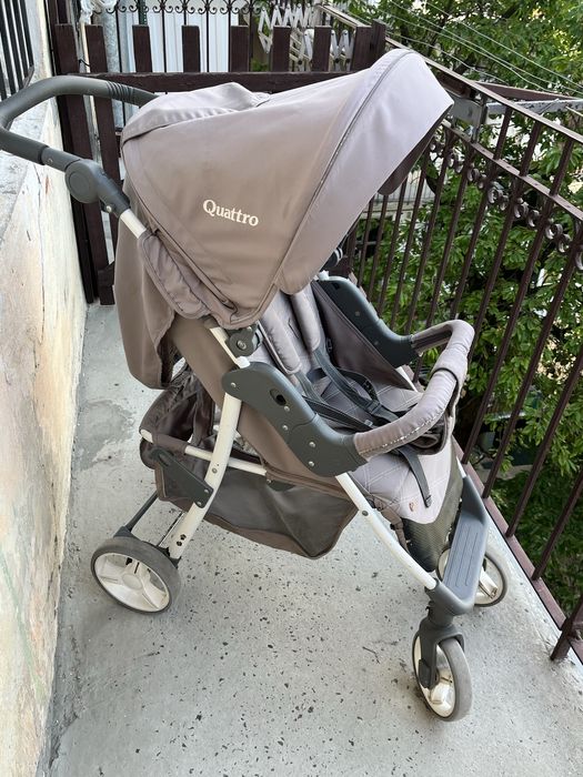Дитячий візочок