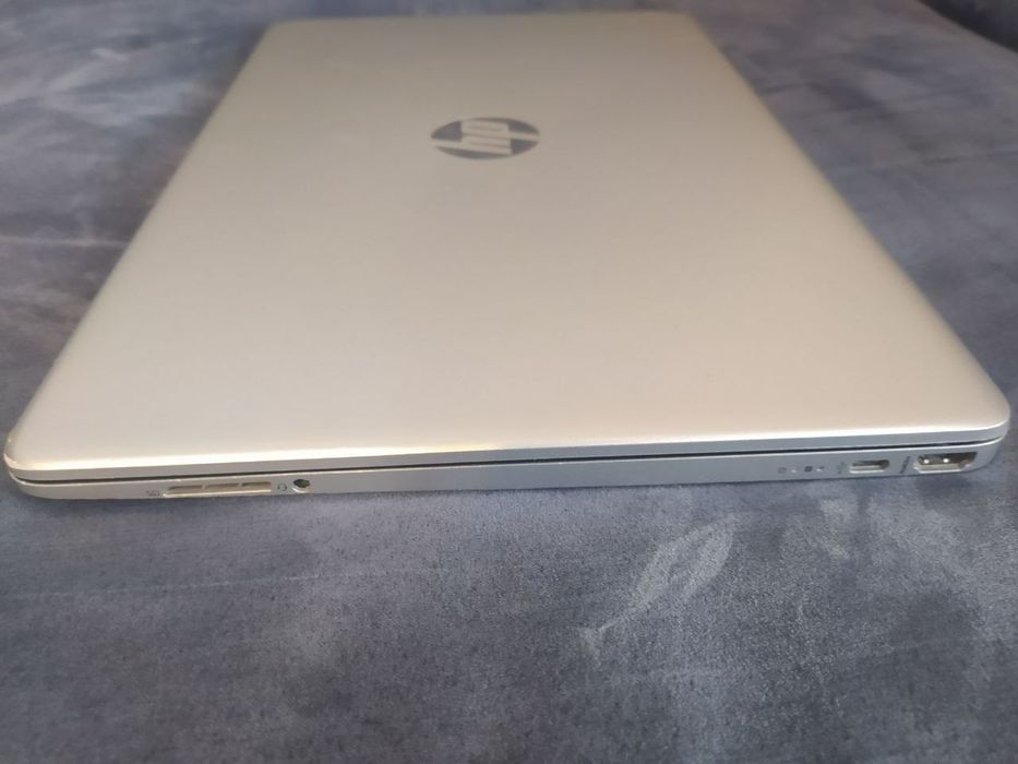 Laptop HP 15s-eq2xxx