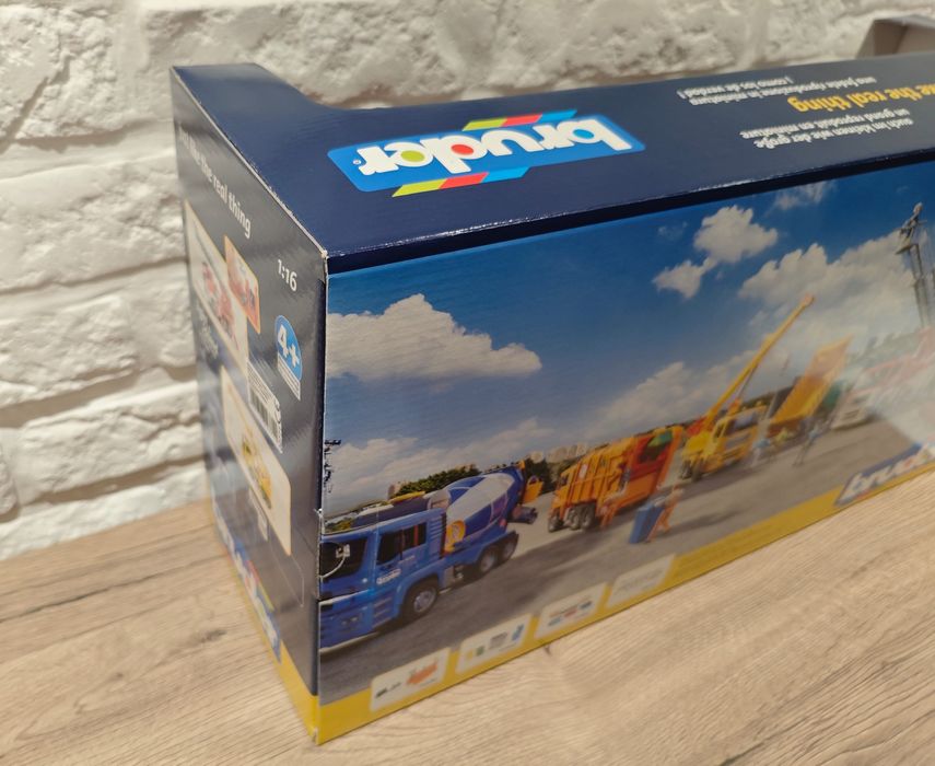 Bruder 02771 MAN TGA wóz strażacki