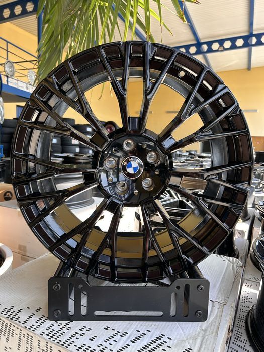 Felgi aluminiowe czarne bmw 21