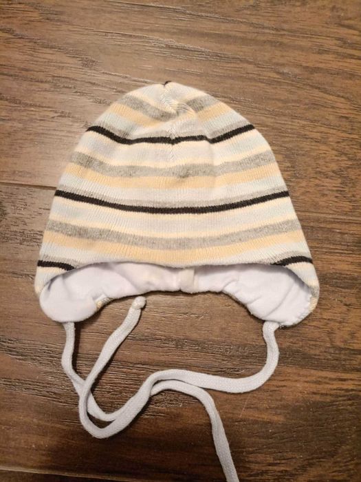 czapki chłopięce 56-62 + rękawiczki