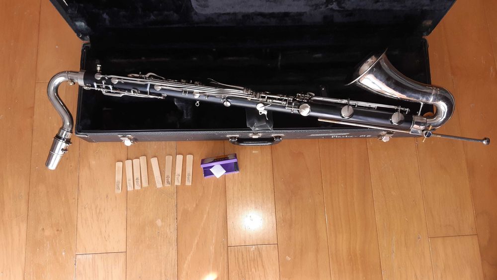 Clarinete Baixo Sib  ( plástico) Selmer Bundy USA