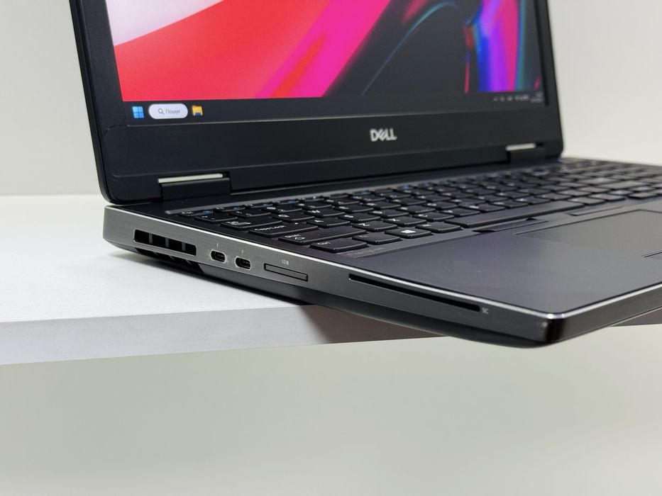 RADEON 4GB | Core i7 | RAM 16 SSD 512 | Інженерний Dell Precision 7530