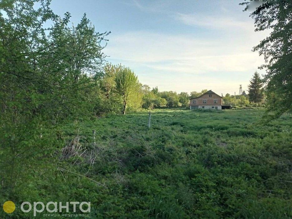 Продаж ділянки з будинком 50 сот. с. Миролюбівка