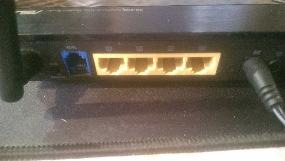 Продам роутер ASUS DSL-N10E рабочий
