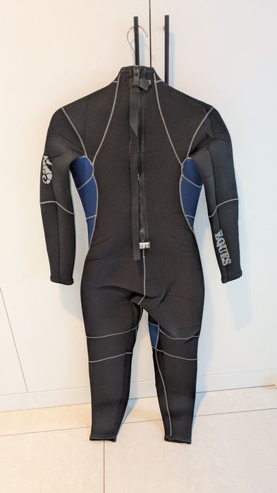 Skafander pianka Eques jak nowy