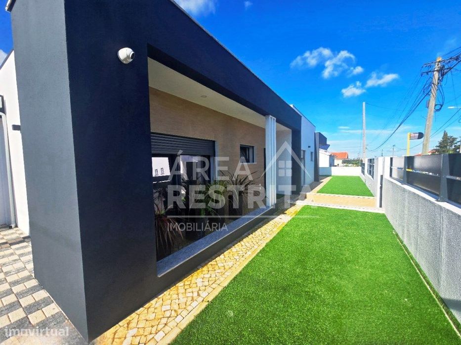Moradia Isolada T4, c/Piscina e Garagem, Galeotas - Azeitão
