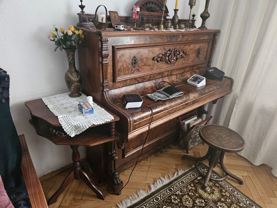 Zabytkowe Pianino August Dassel