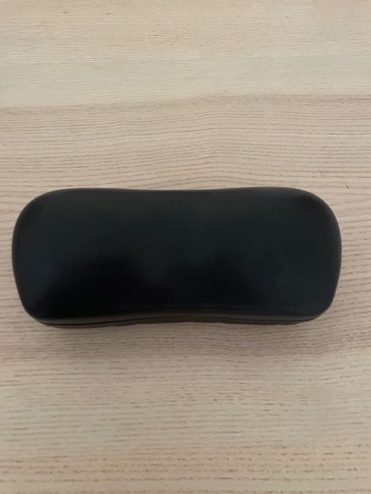 Caixa de oculos CHANEL