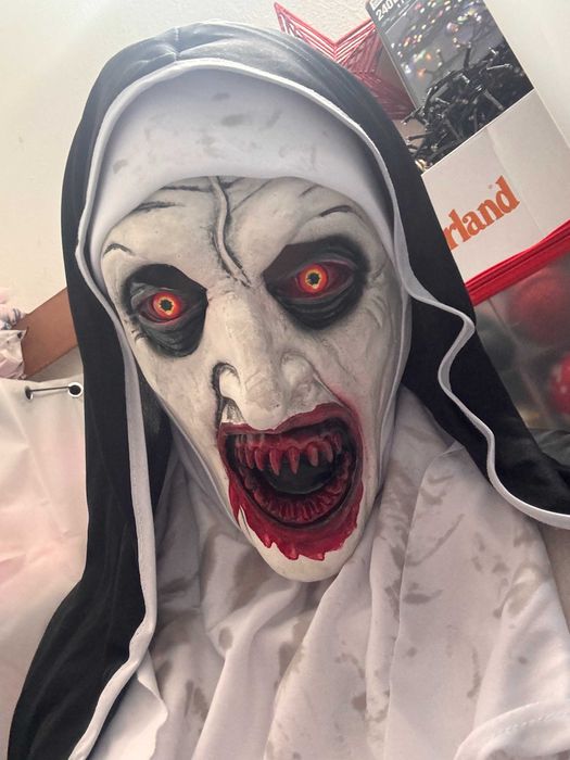 Máscara de Freira Demónica com Sangue / Valak