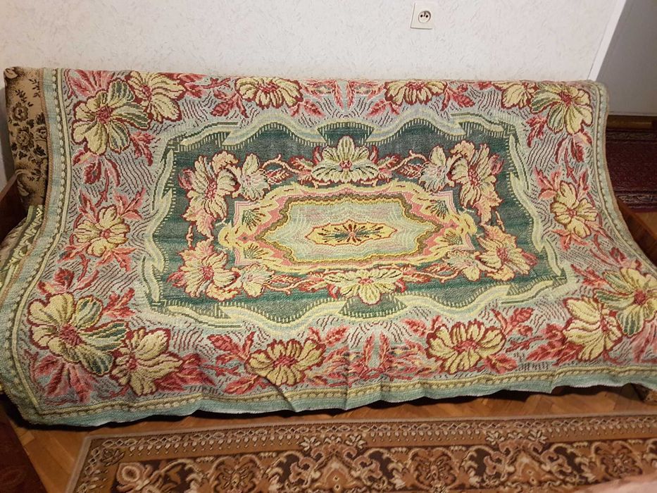 Duża narzuta kapa 185 x142 w bdb stanie możliwa wysyłka