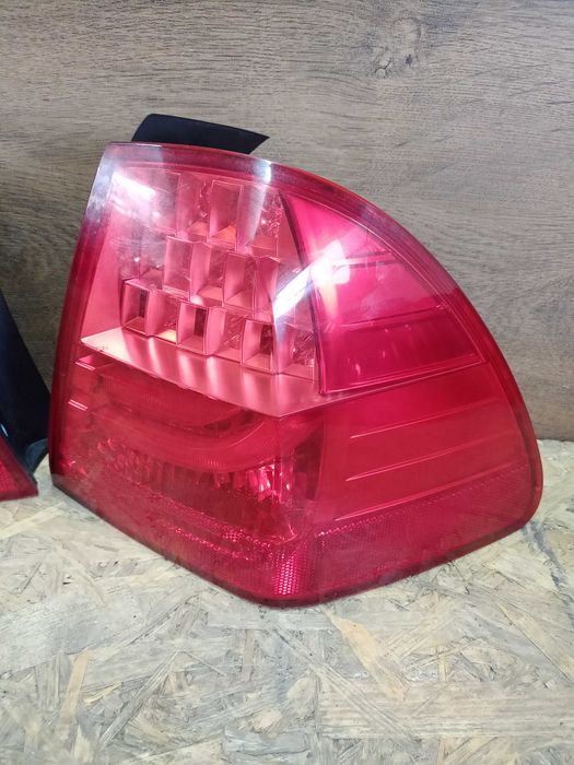 BMW E91 seria 3 kombi lift FL lampa tył tylna led prawa lewa oryginał