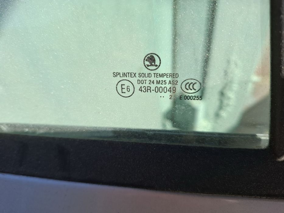 Двері на Skoda Octavia 2012