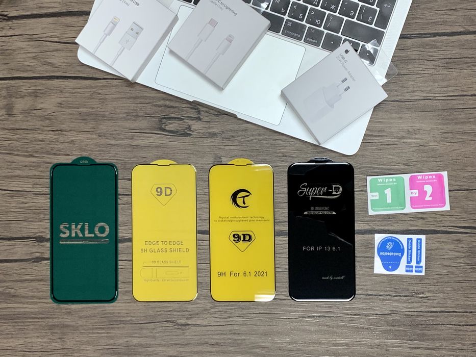 Защитное стекло  для iPhone 13 Pro Max закругленное по краям