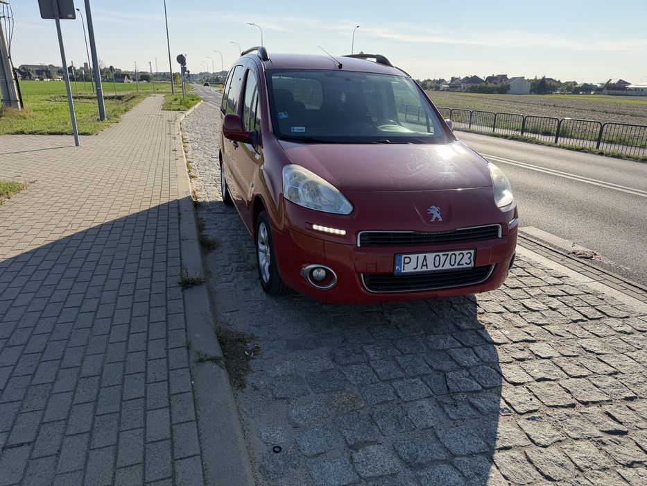 Peugeot Partner Tepee 1,6Hdi, hak