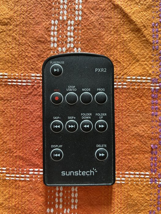 Sistema compacto gira-discos, leitor/gravador mp3, radio FM