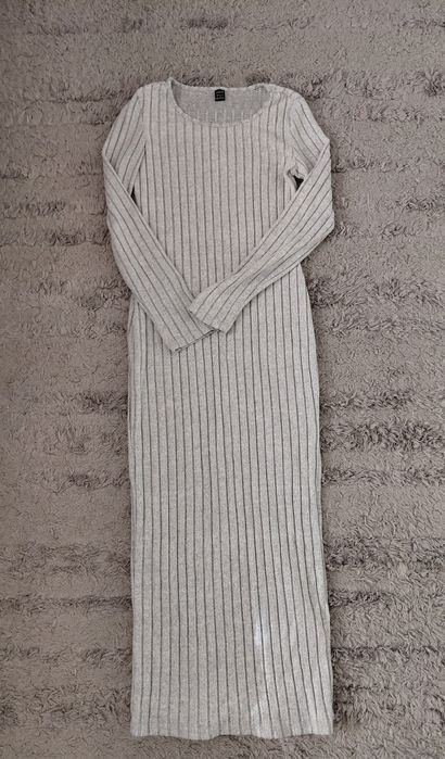 Довга сукня у рубчик