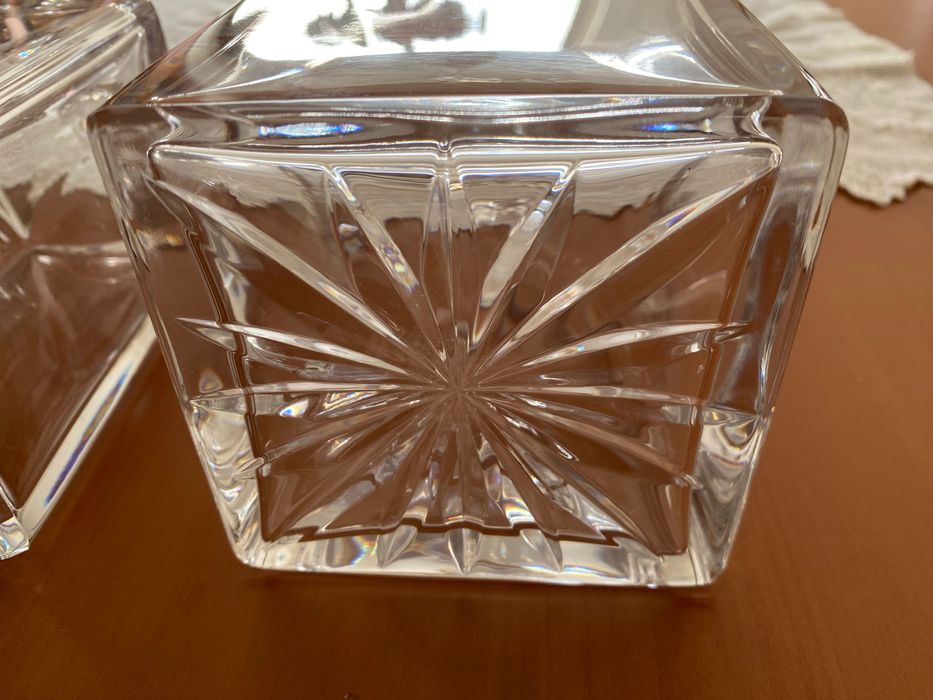 Duas garrafas de cristal Atlantis444363423614259203