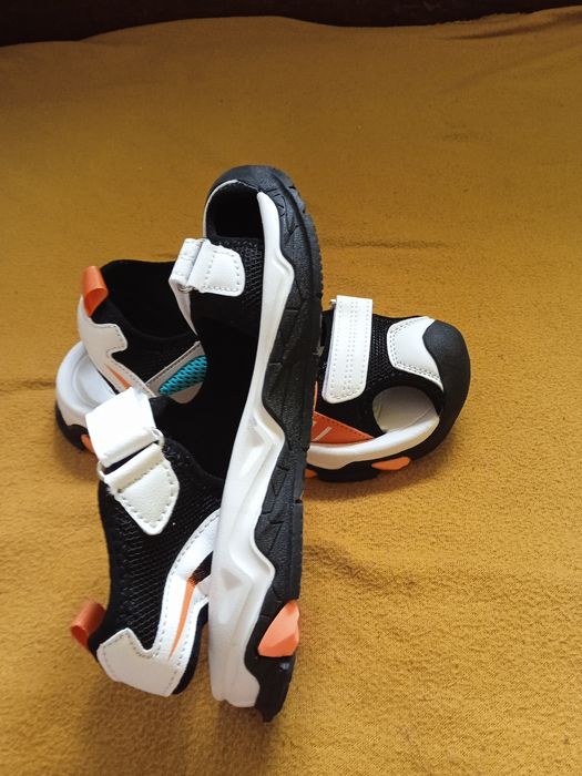 Сандалі на хлопчика 34 розмір