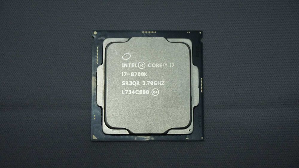 Intel Core i7-8700K | 6 Núcleos 12 Threads | Até 4.7GHz Turbo | Socket LGA1151 | Testado