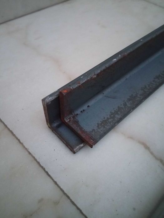 Cantoneira ferro 35×5 com 2,50 m