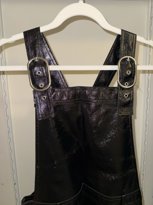 Vestido Jardineira Preto da Mango