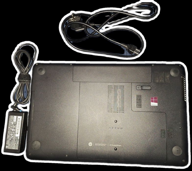Laptop HP Pavilion 17-e135sw i5 / 8GB RAM / SSD / Windows 10