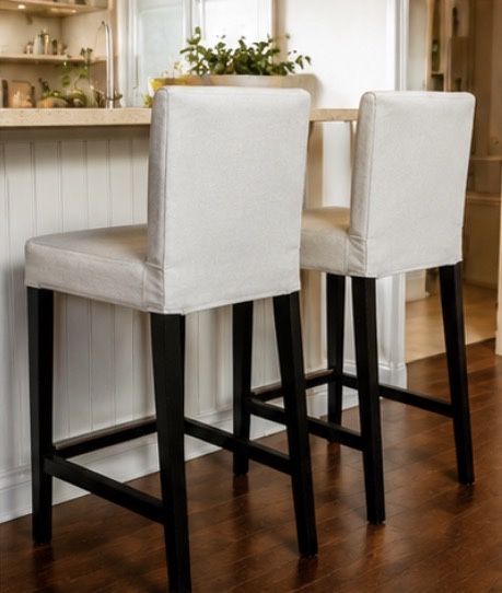 2 Cadeiras Altas IKEA modelo HENRIKSDAL
