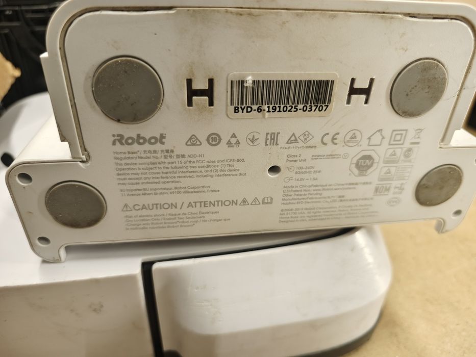 Ładowarka iRobot Braava Jet m6 + robot bez baterii i zbiornika