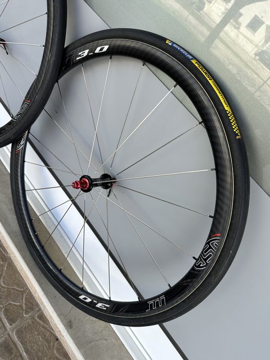 Bicicleta de estrada - Rodas de estrada em carbono