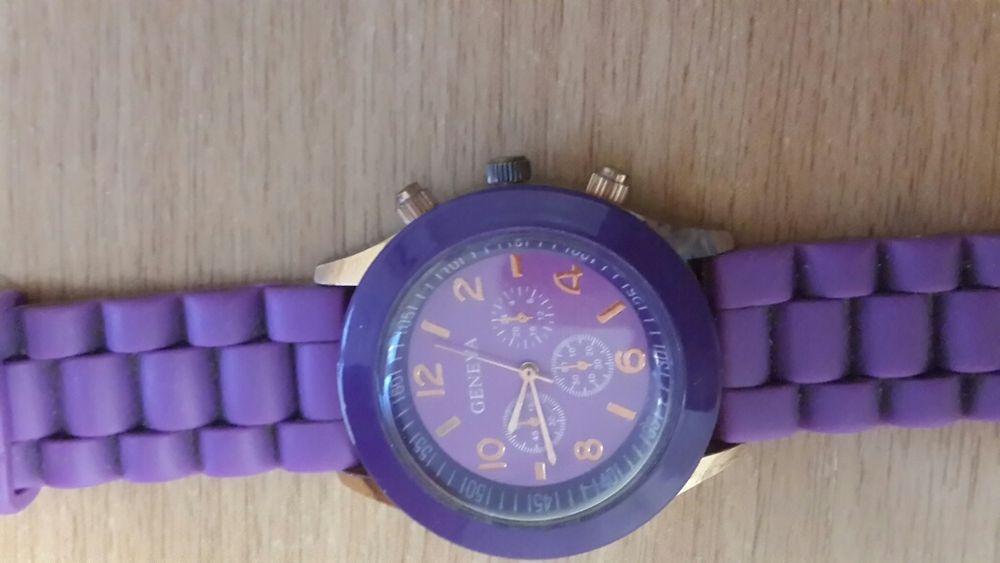 Часы Geneva для девушки